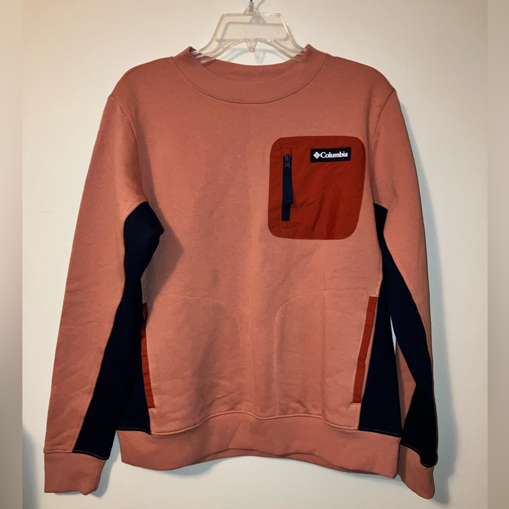Columbia NWOT Sweatshirt w/ Pockets